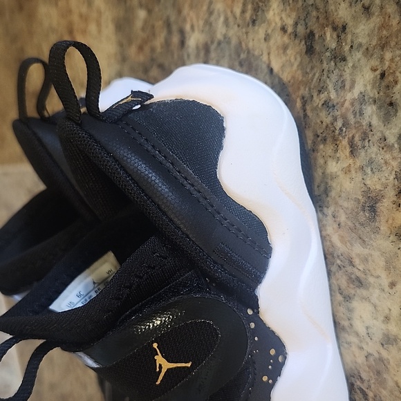 Jordan Toddler 23/7 PS 'Black Metallic Gold' US 6C - Picture 8 of 11